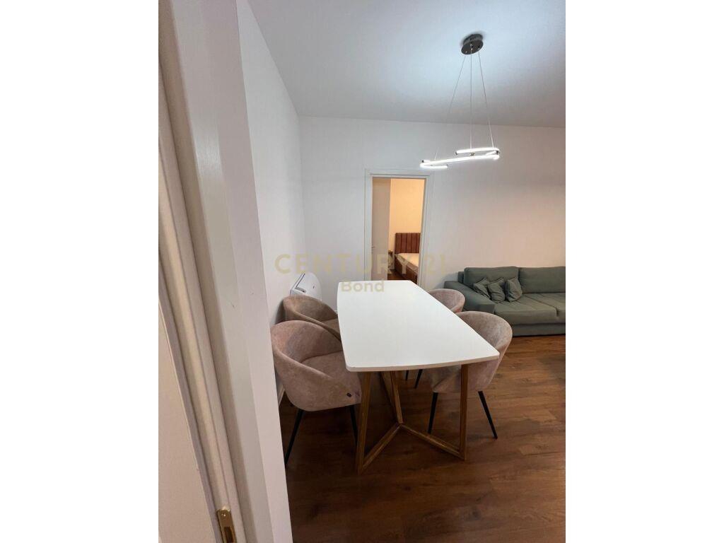 Shitet Apartament 1+1 170,000 € bond100055