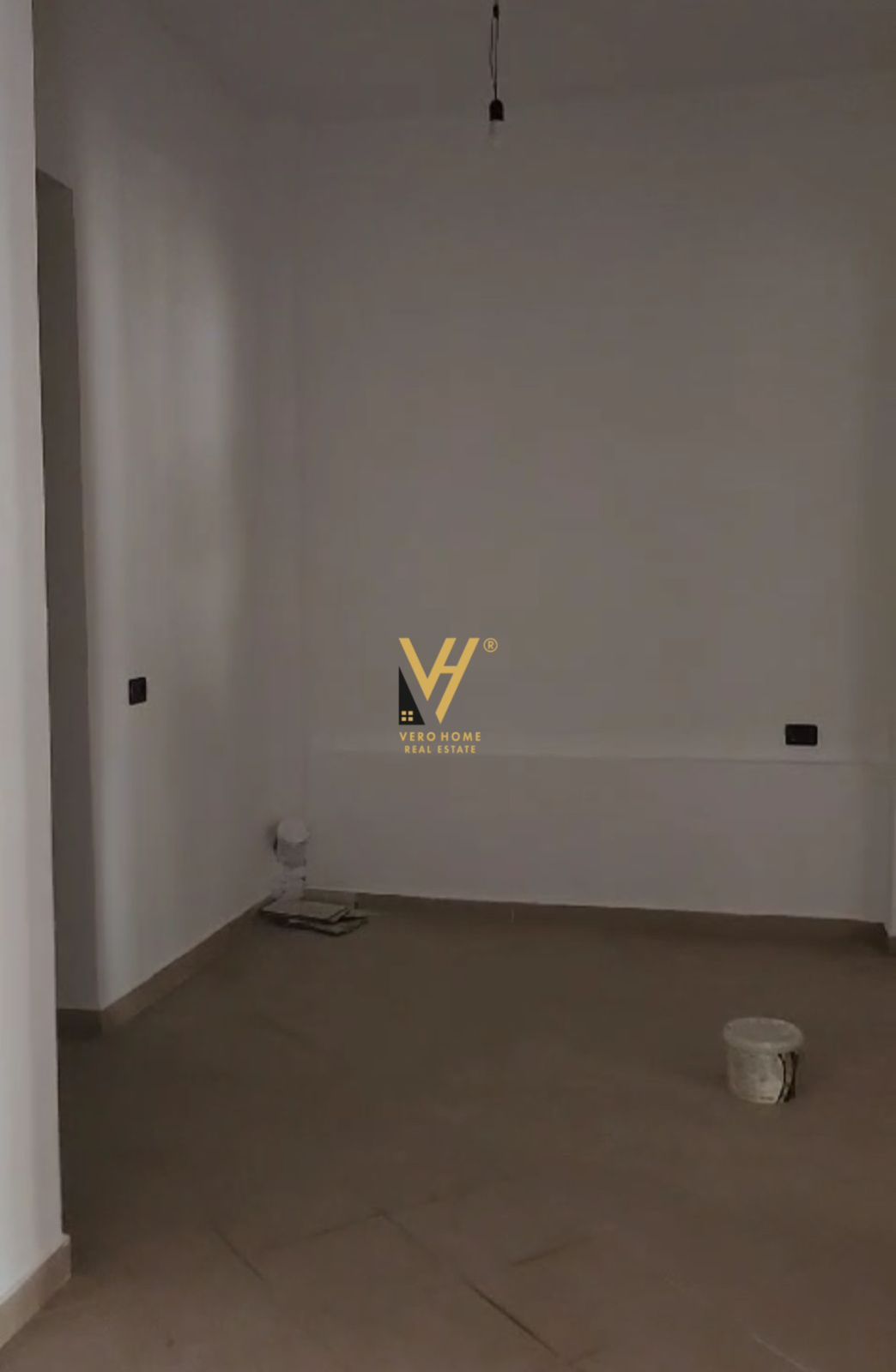 AMBIENT PRANE SHKOLLES HARRY FULTZ 1.000 EURO