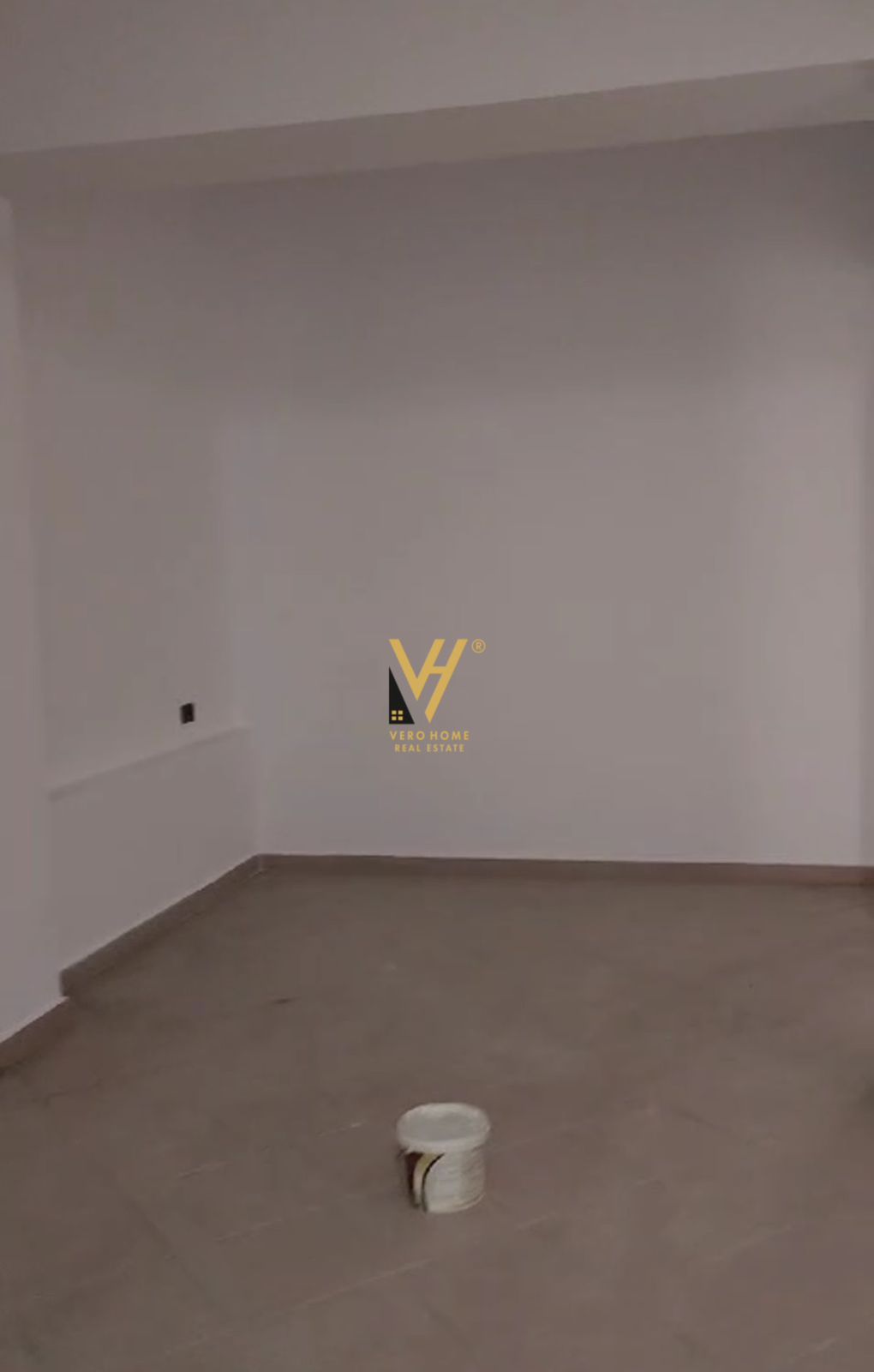 AMBIENT PRANE SHKOLLES HARRY FULTZ 1.000 EURO