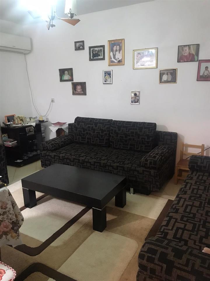 Shitet Apartament lagja Jani Vruho (Vakef)
