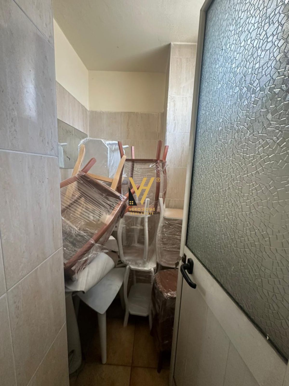 DYQAN TE MEDRESEJA 200.000 EURO