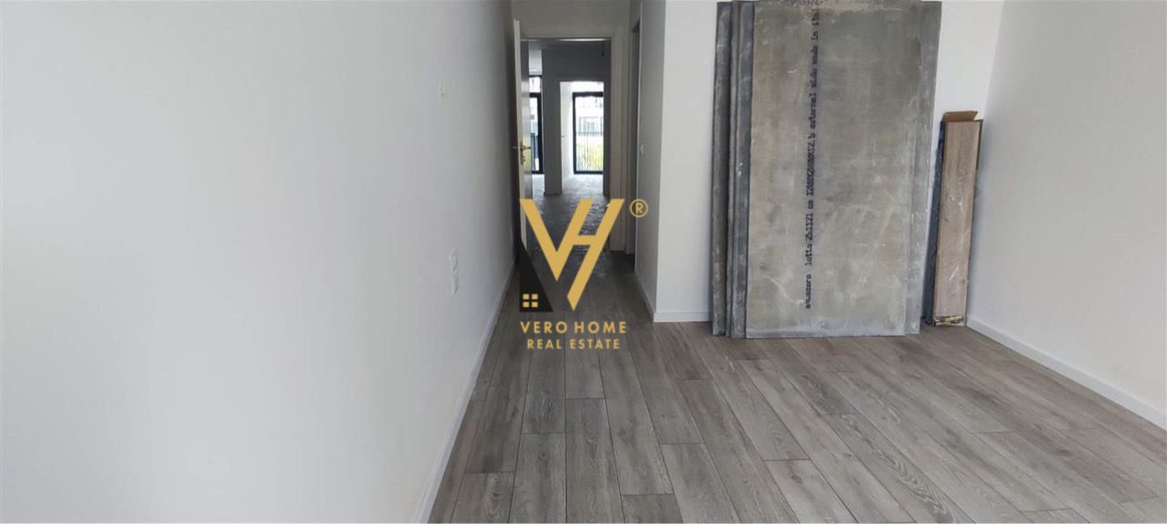 ZYRE 102 M2 TE LIQENI ARTIFICIAL 1.300 EURO