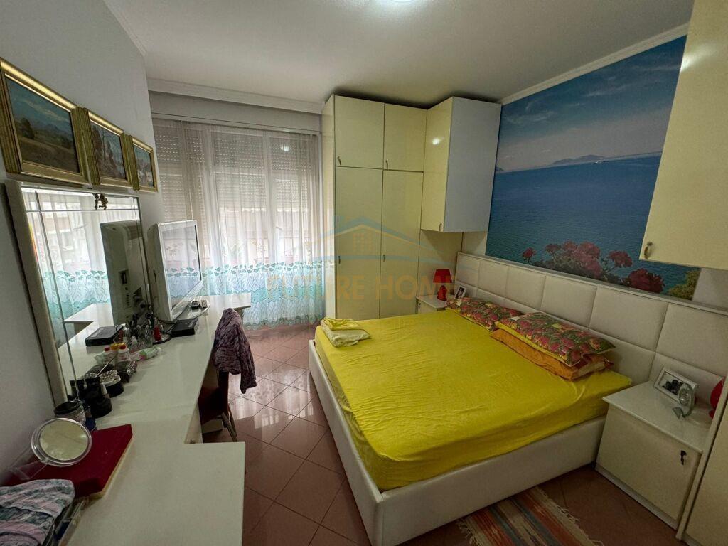 Jepet me Qera 1+1 Garda,Bllok