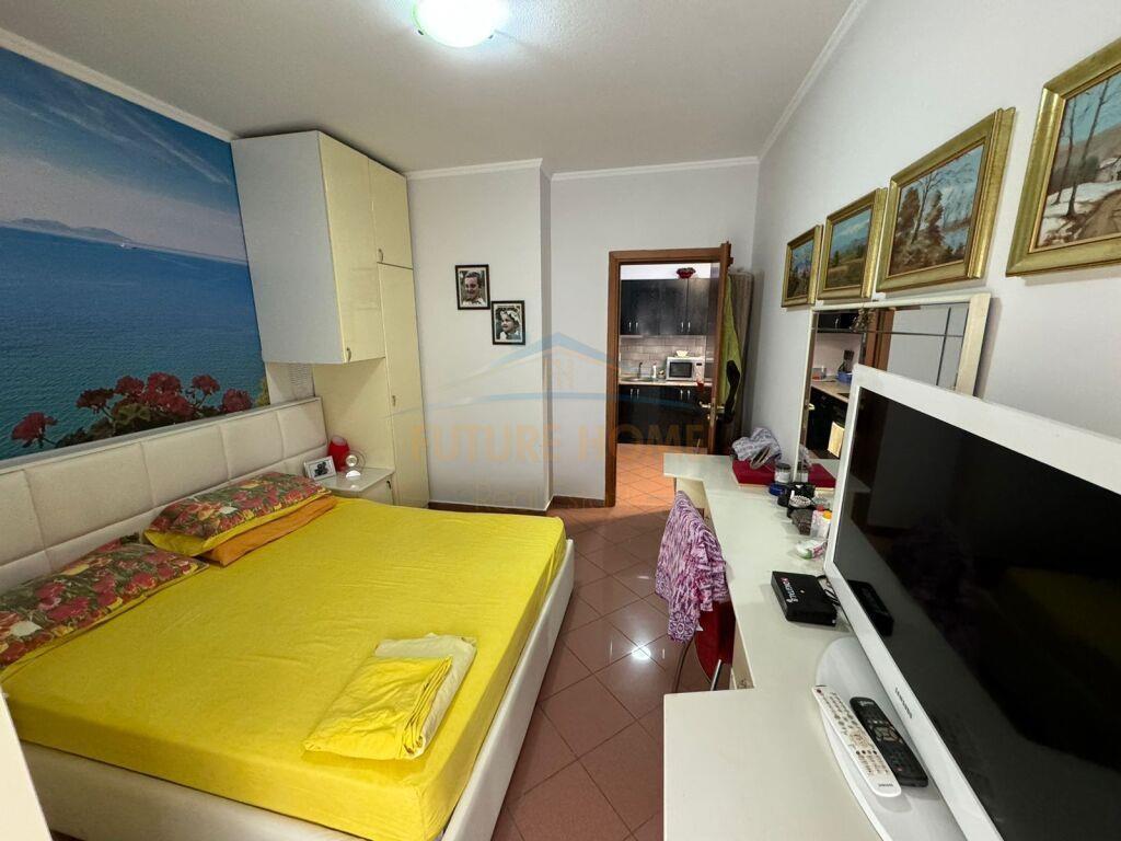 Jepet me Qera 1+1 Garda,Bllok