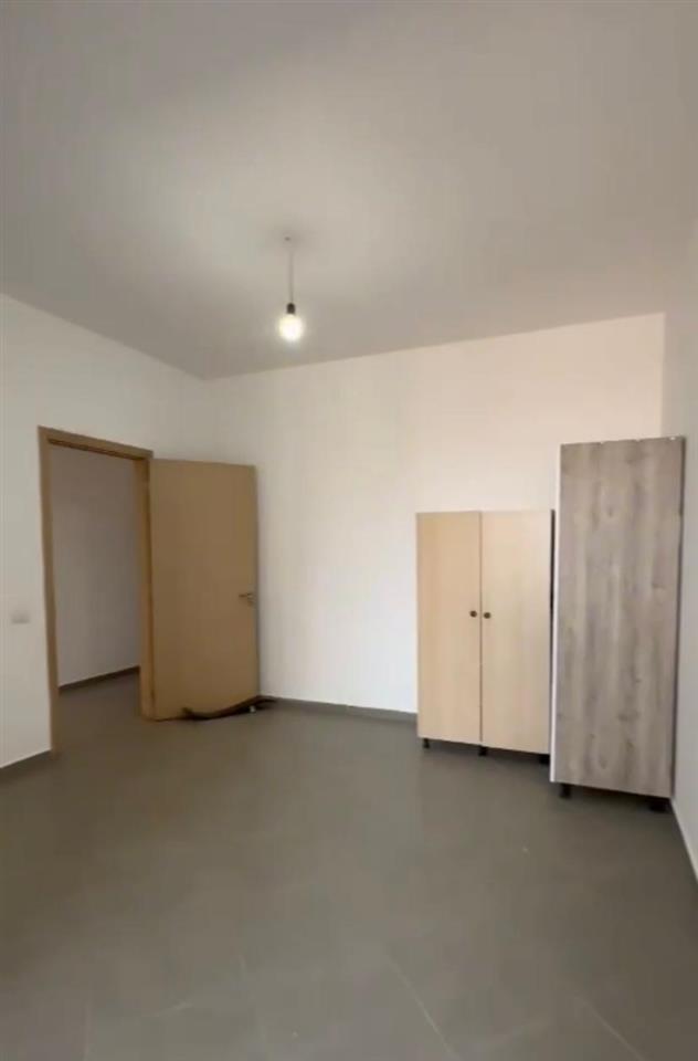 Agjencia Imobiliare HOXHA jep me Qera, Apartament 2+1, Ameri