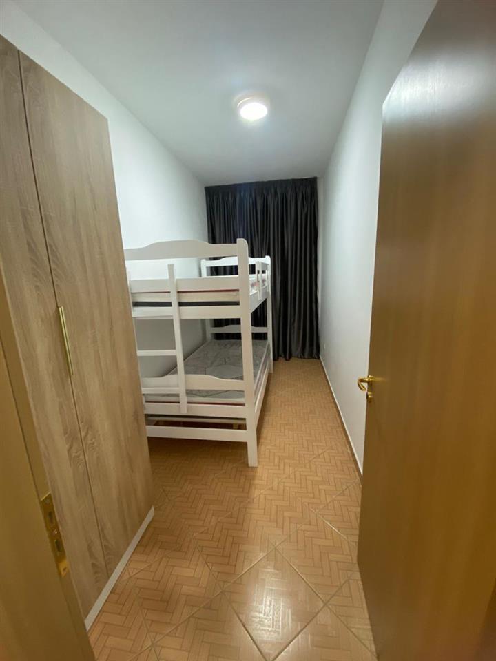 Jepet me qera kati i nje vile