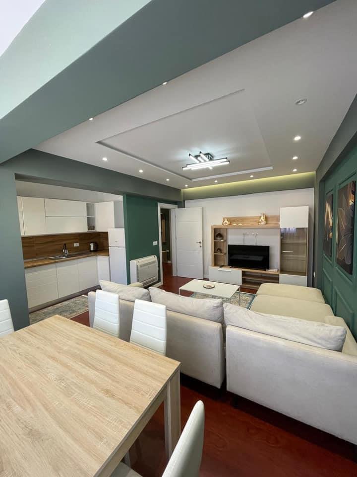 Qera• 2+1 me Ballkon Total investuar