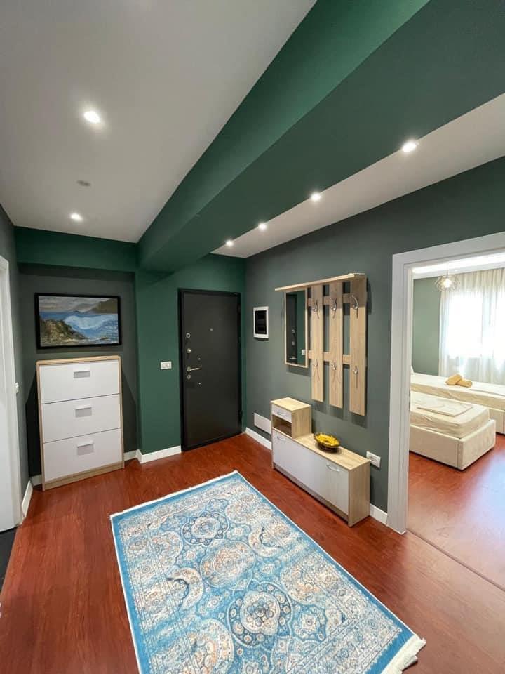 Qera• 2+1 me Ballkon Total investuar