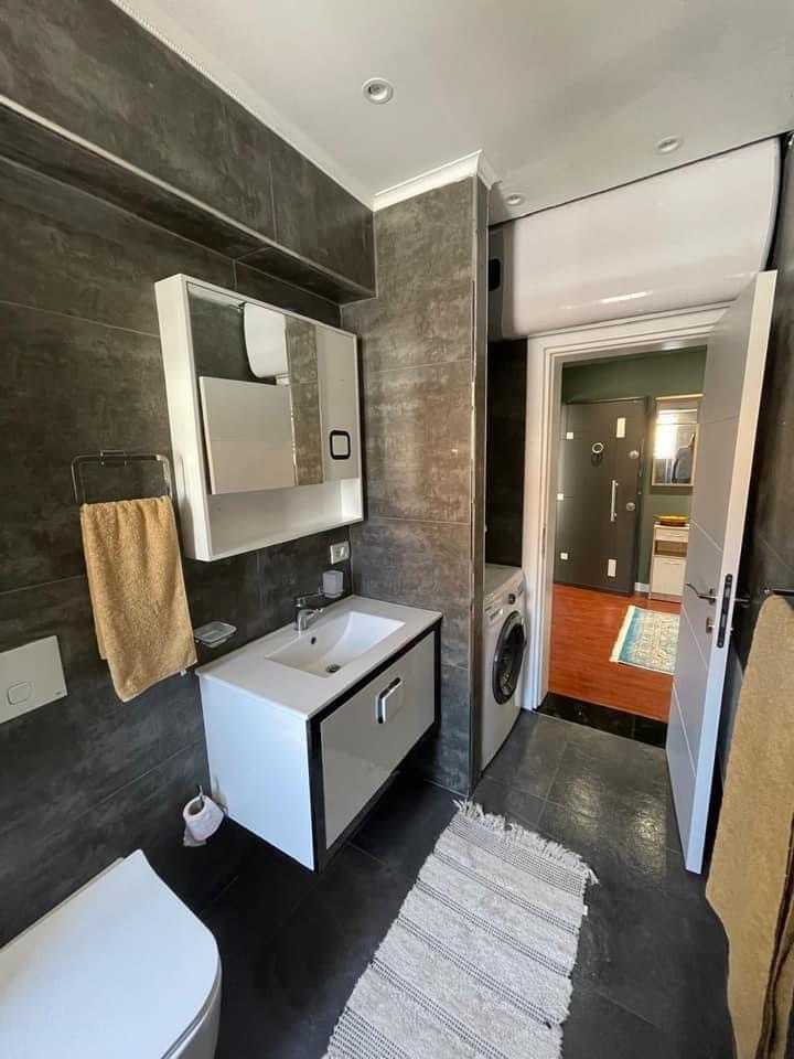 Qera• 2+1 me Ballkon Total investuar