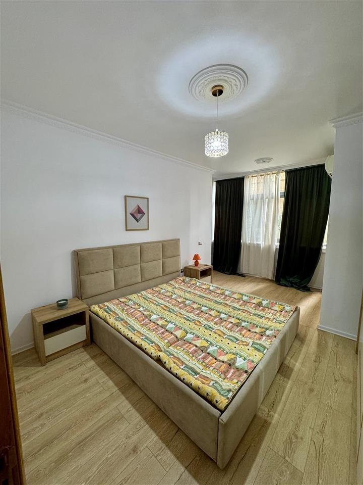 Shitet, Apartament 1+1,Air Albania, Tiranë.