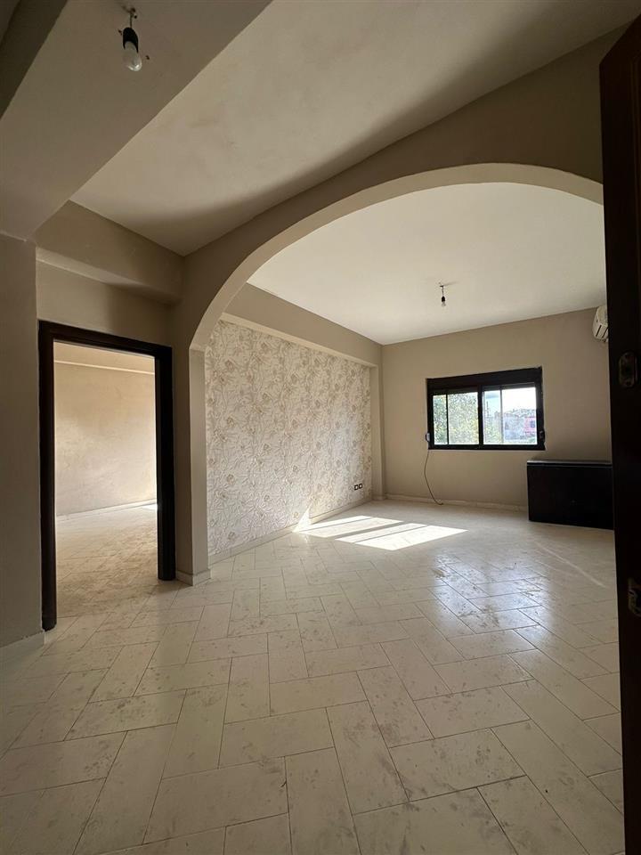 APARTAMENT PER SHITJE 3+1 STADIUMI DURRES!