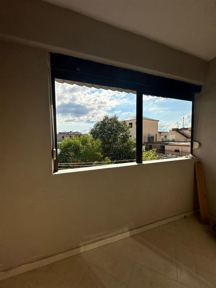 APARTAMENT PER SHITJE 3+1 STADIUMI DURRES!