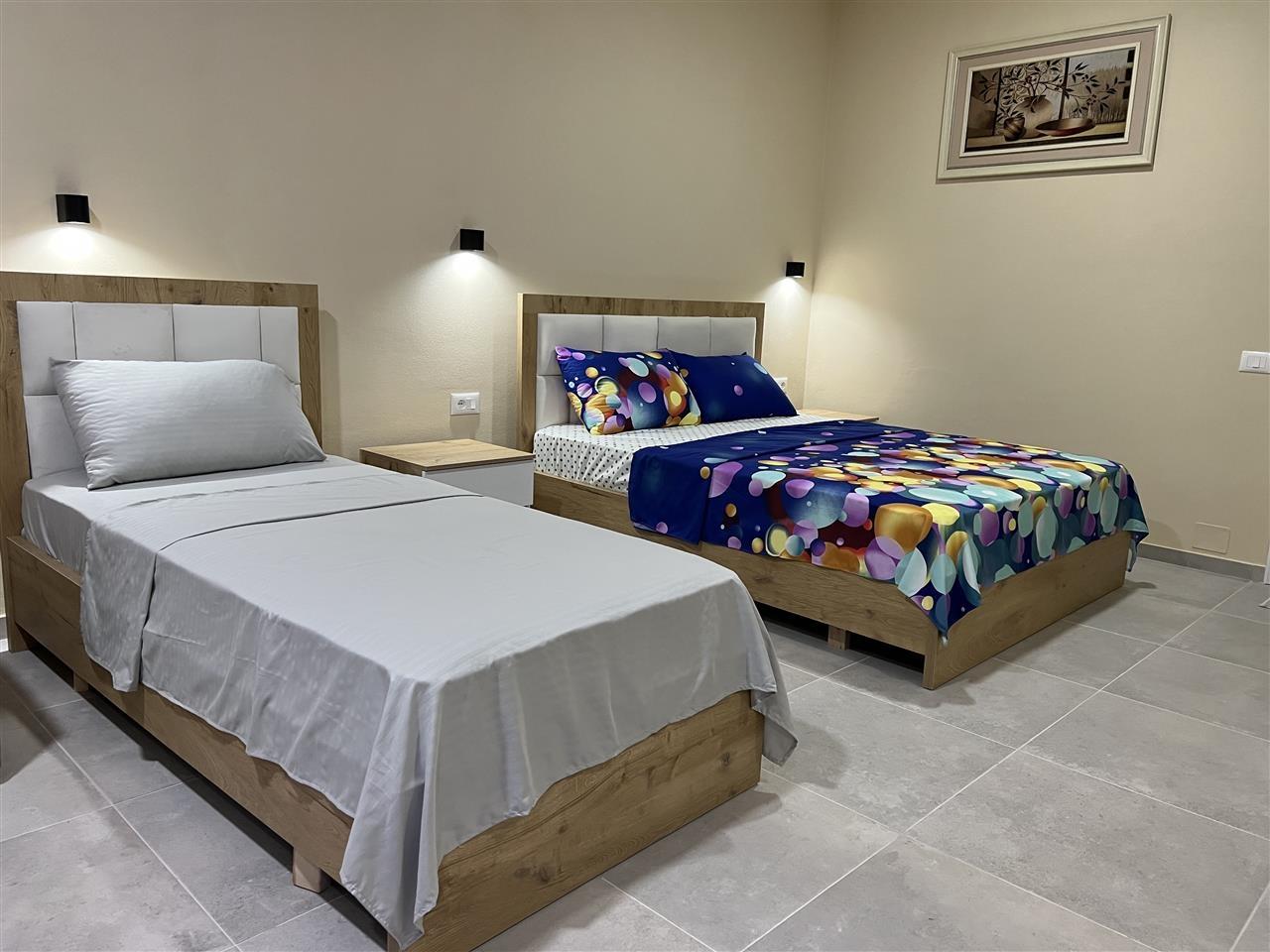 Dhoma me qera per familjare, 2min larg liqenit