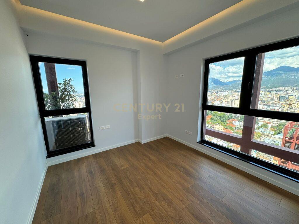 Apartament 2+1+ post parkimi te Garden Building!