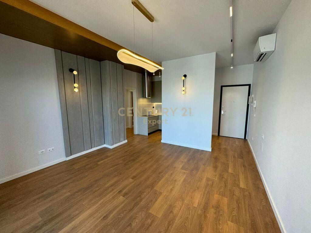 Apartament 2+1+ post parkimi te Garden Building!