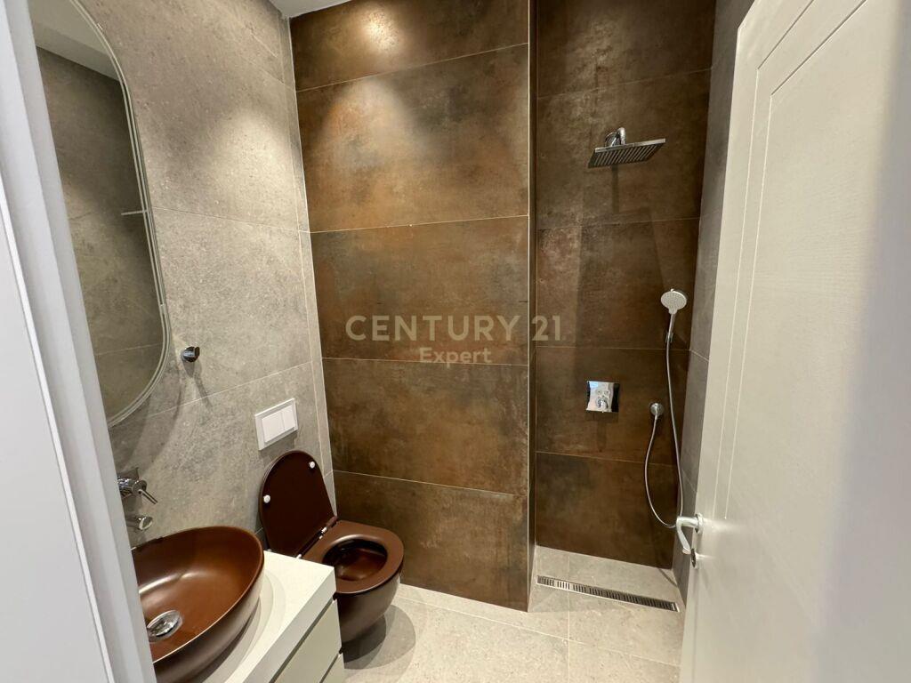 Apartament 2+1+ post parkimi te Garden Building!