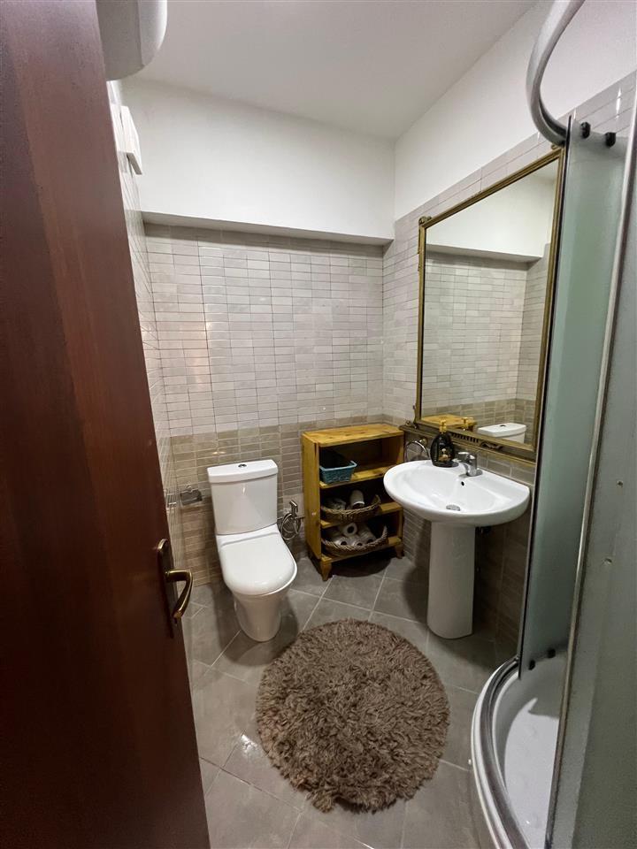 Jepet me qera Apartamenti 2+1 ne Astir