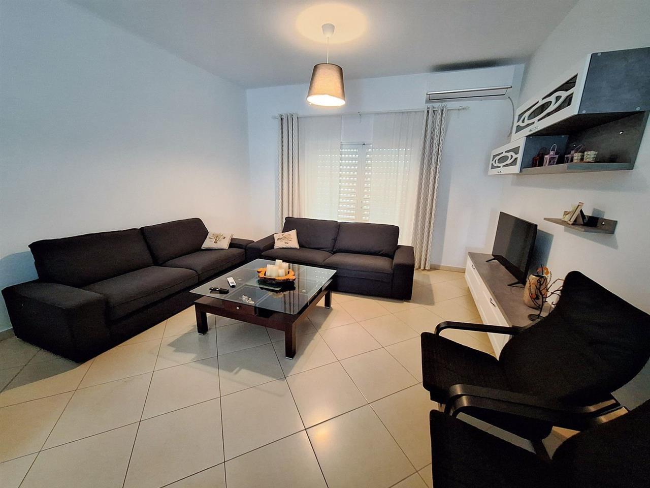 Jepet me qera kati i nje vile