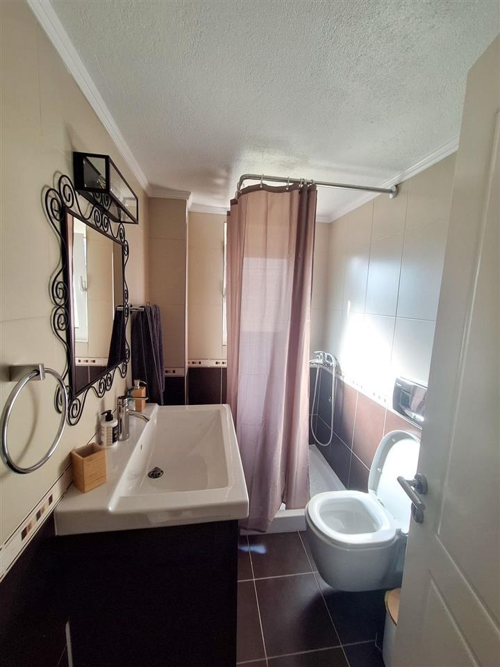 Jepet me qera kati i nje vile