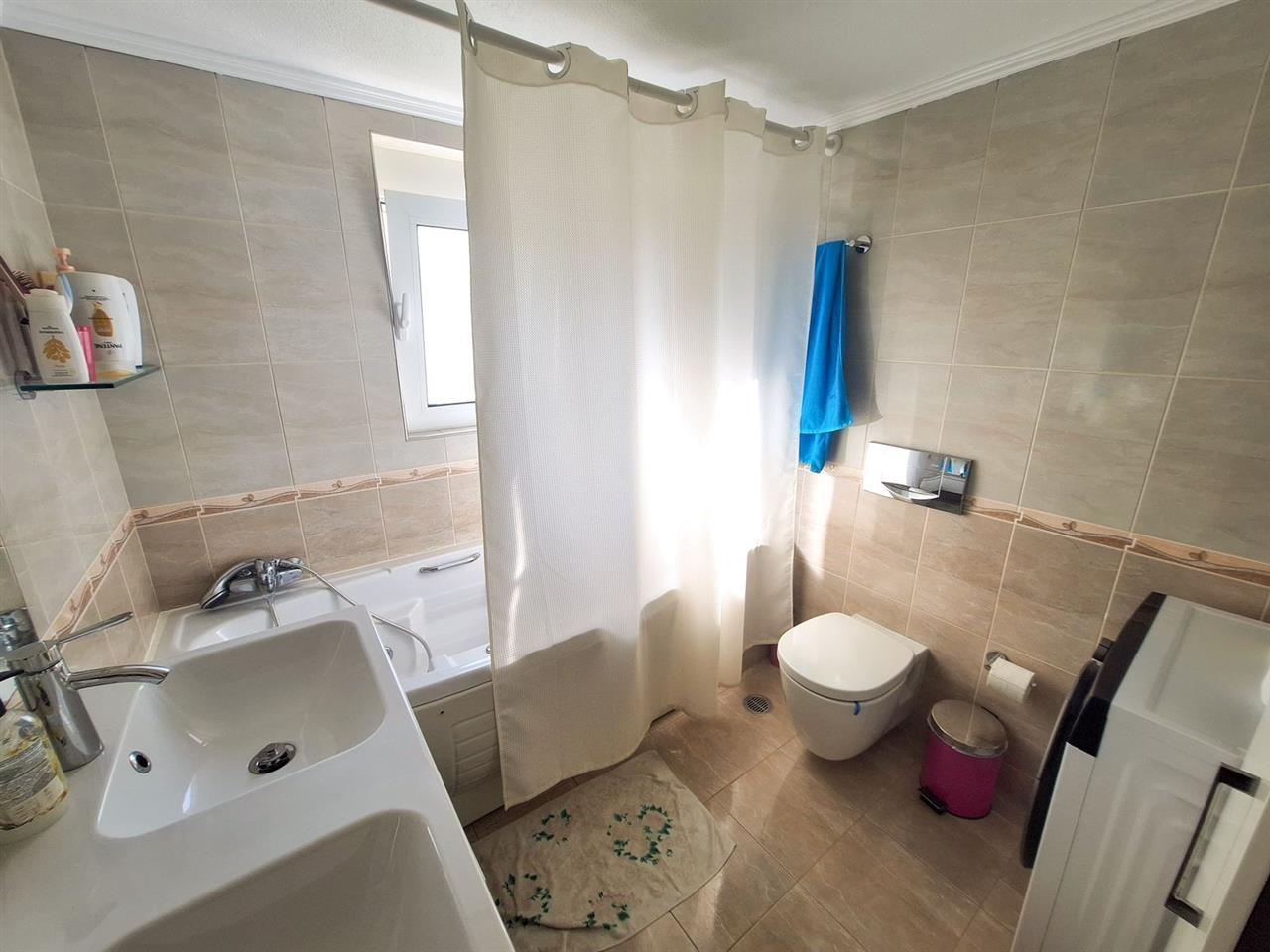 Jepet me qera kati i nje vile