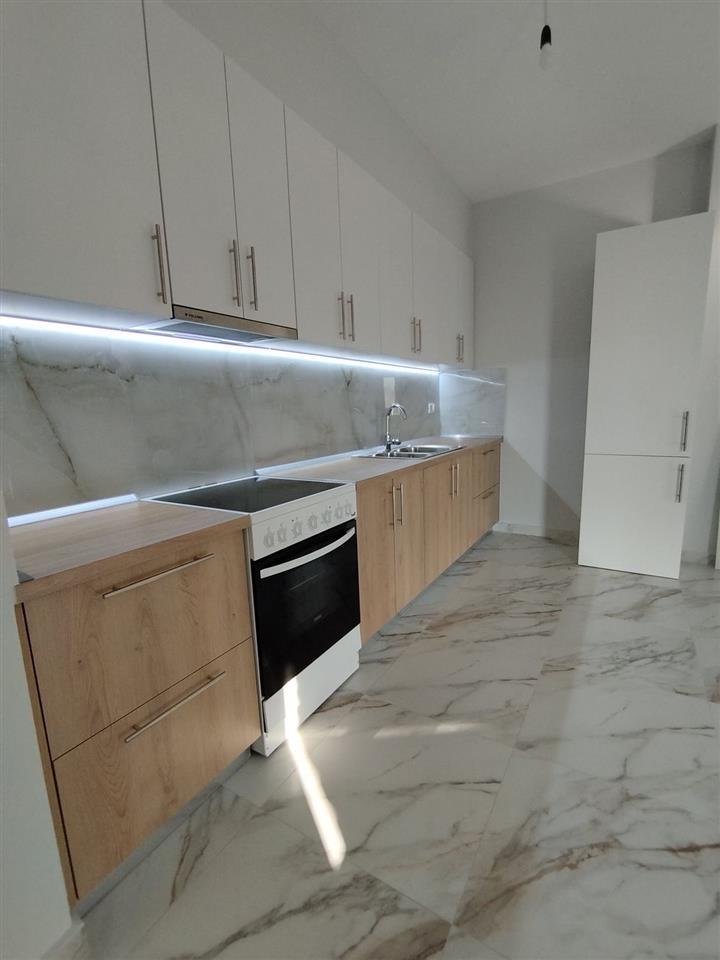 Apartament me qera 1+1 mbrapa Klanit