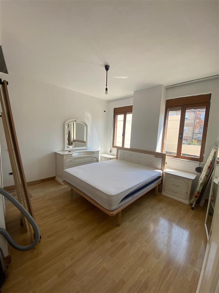 Disponojme apartament 2+1 me qera ne zonen e Laprakes, Tiran
