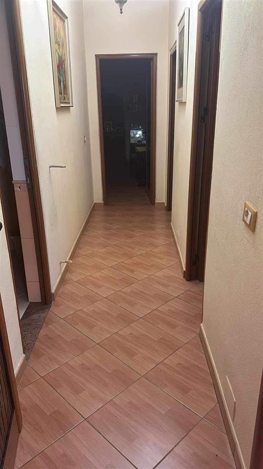 Jepet me qera kati i 3 i nje vile Lagja 1 maj koder