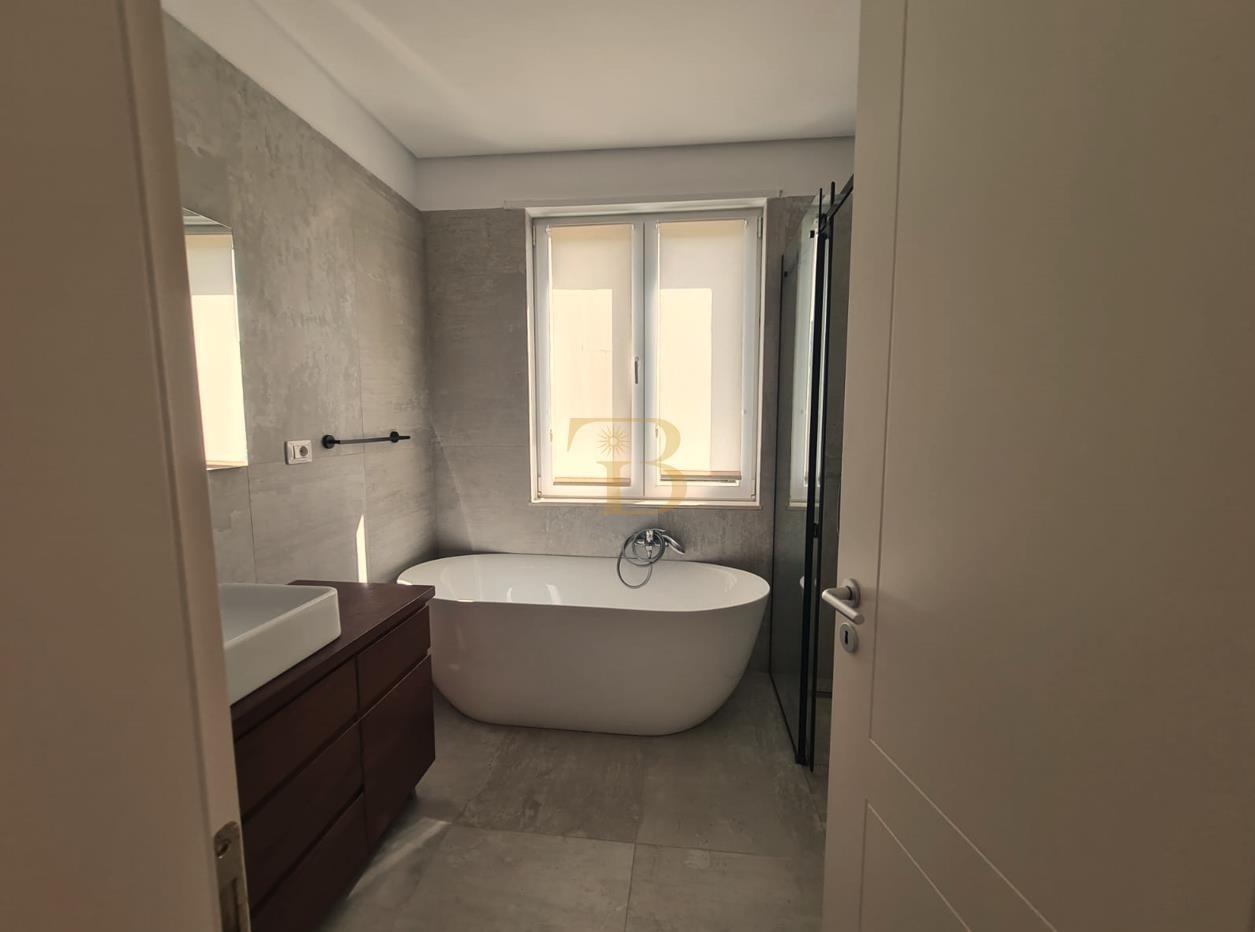 Vilë 2-katëshe me qera, Rolling Hills