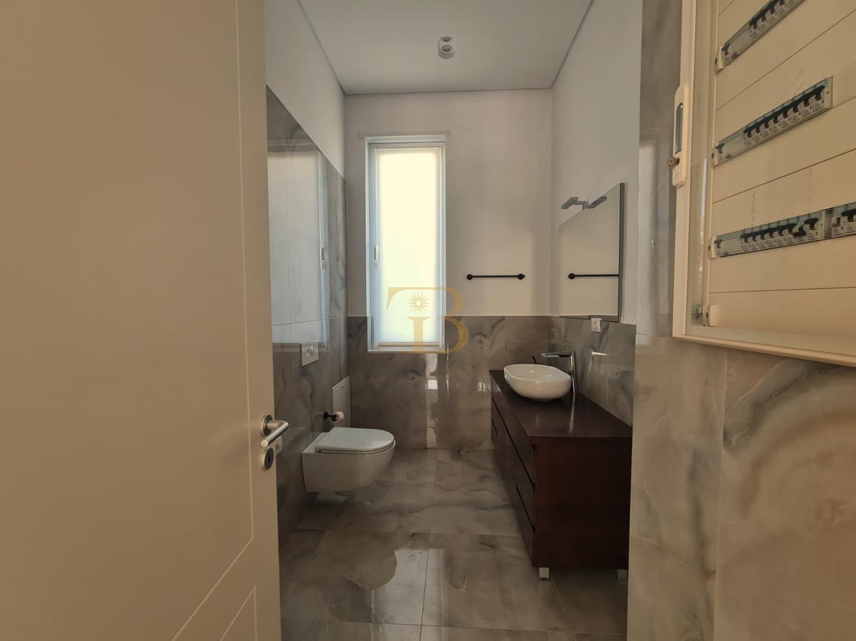 Vilë 2-katëshe me qera, Rolling Hills