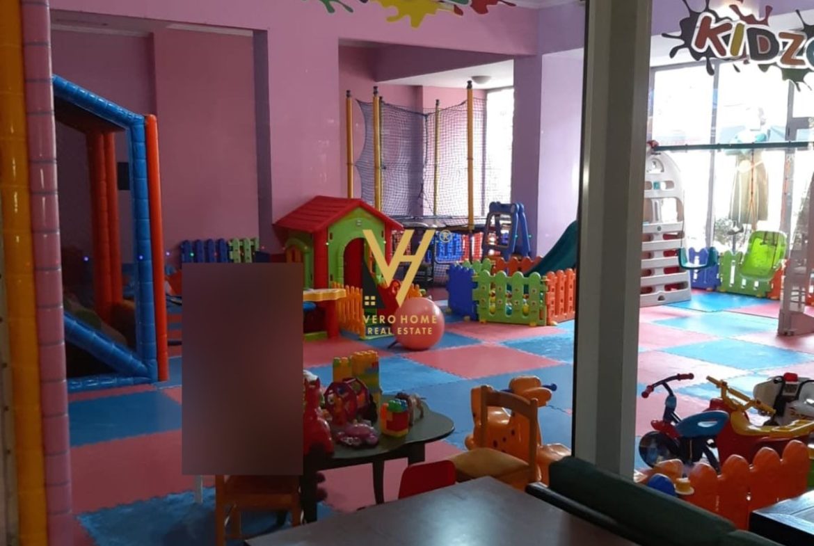 AMBIENT BIZNESI TE RRUGA E DIBRES 290.000 EURO