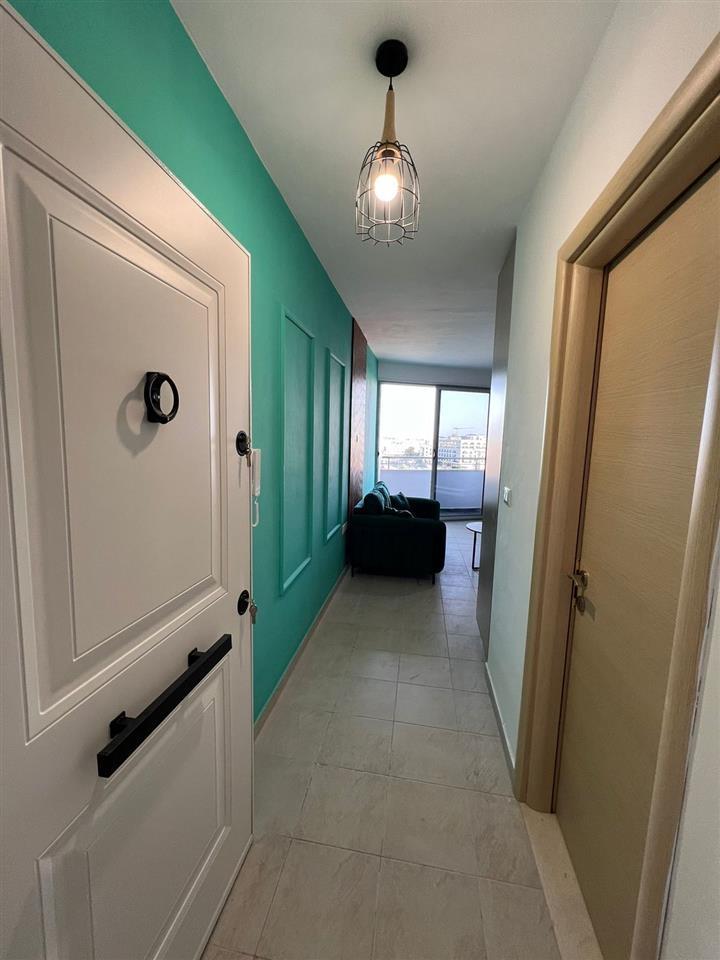 Shitet Apartament 1+1