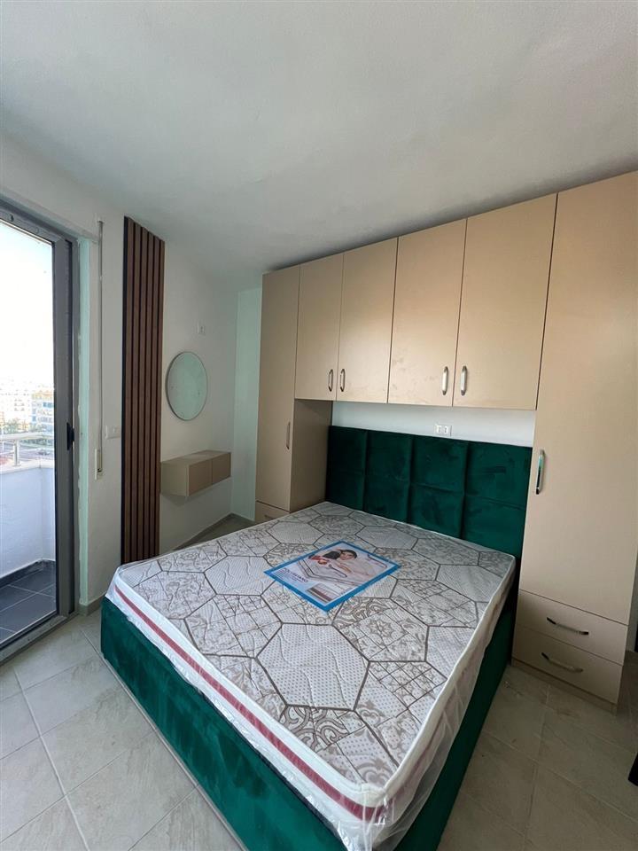 Shitet Apartament 1+1