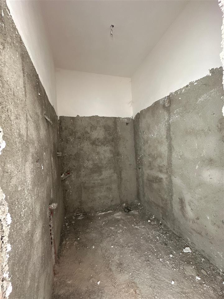 SHITET APARTAMENT 2+1+2 NE QENDER DURRES!