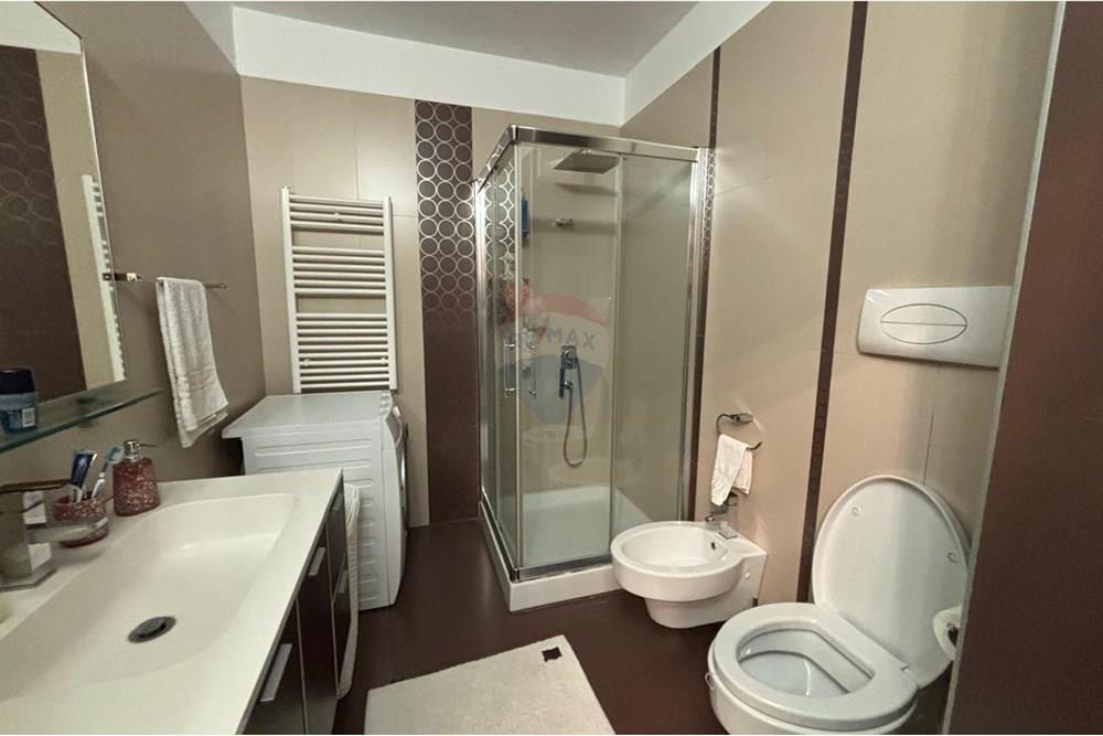 Apartament 2+1 per shitje tek Rruga Elbasanit!