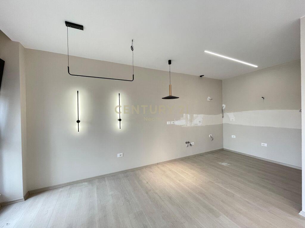 JAPIM ME QIRA APARTAMENT 1+1 650 € Neom100091