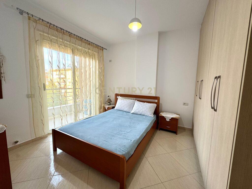 APARTAMENT 2+1 ME QIRA TE LIQENI I THATE ! 600 € Neom99784