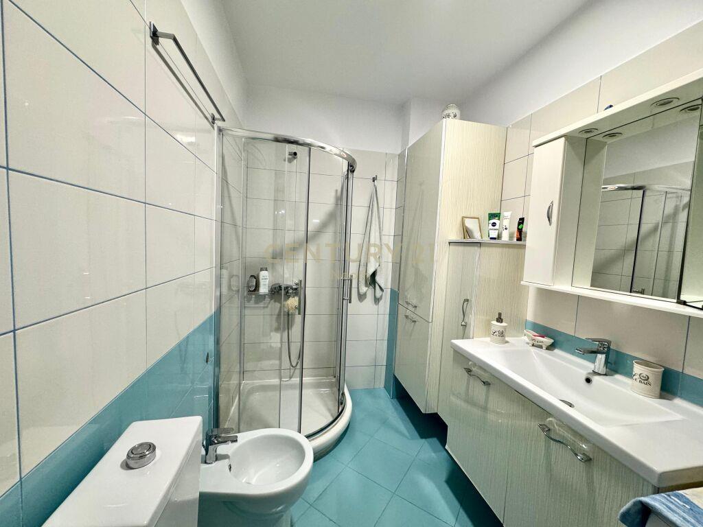 APARTAMENT 2+1 ME QIRA TE LIQENI I THATE ! 600 € Neom99784