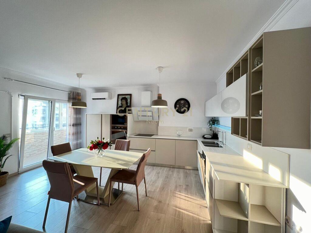 QIRA, APARTAMENT MODERN 2+1,1,500€ Neom99740