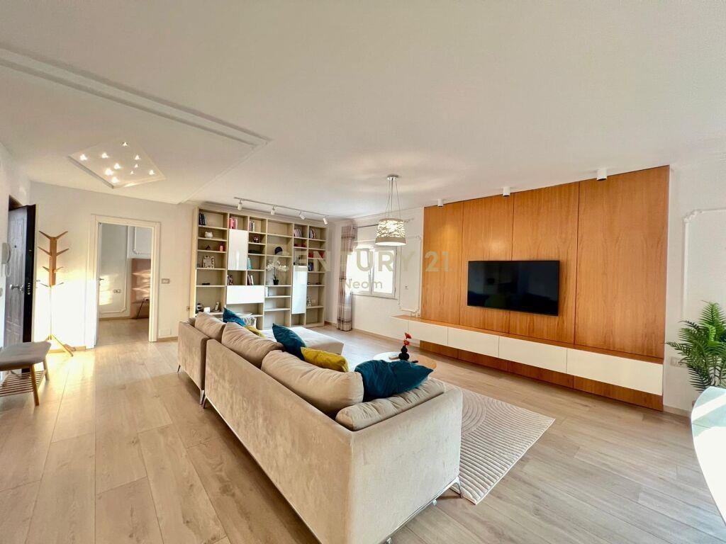 QIRA, APARTAMENT MODERN 2+1,1,500€ Neom99740