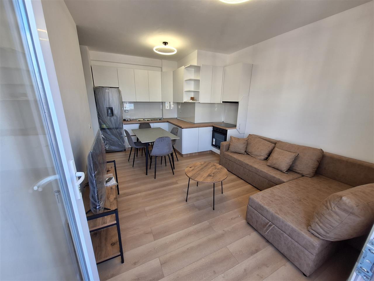 JEPET ME QIRA APARTAMENT 1+1, ish fusha e aviacionit