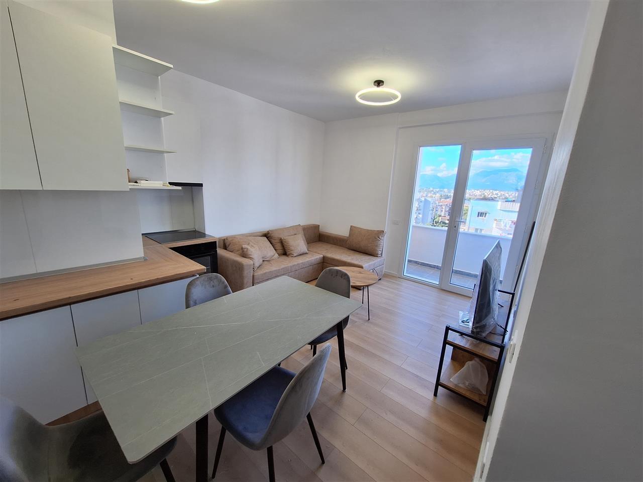 JEPET ME QIRA APARTAMENT 1+1, ish fusha e aviacionit