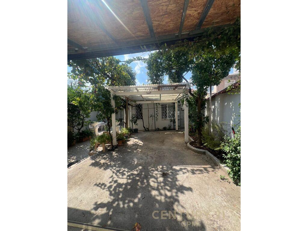 Shtepi private per qira 800 € smart100119