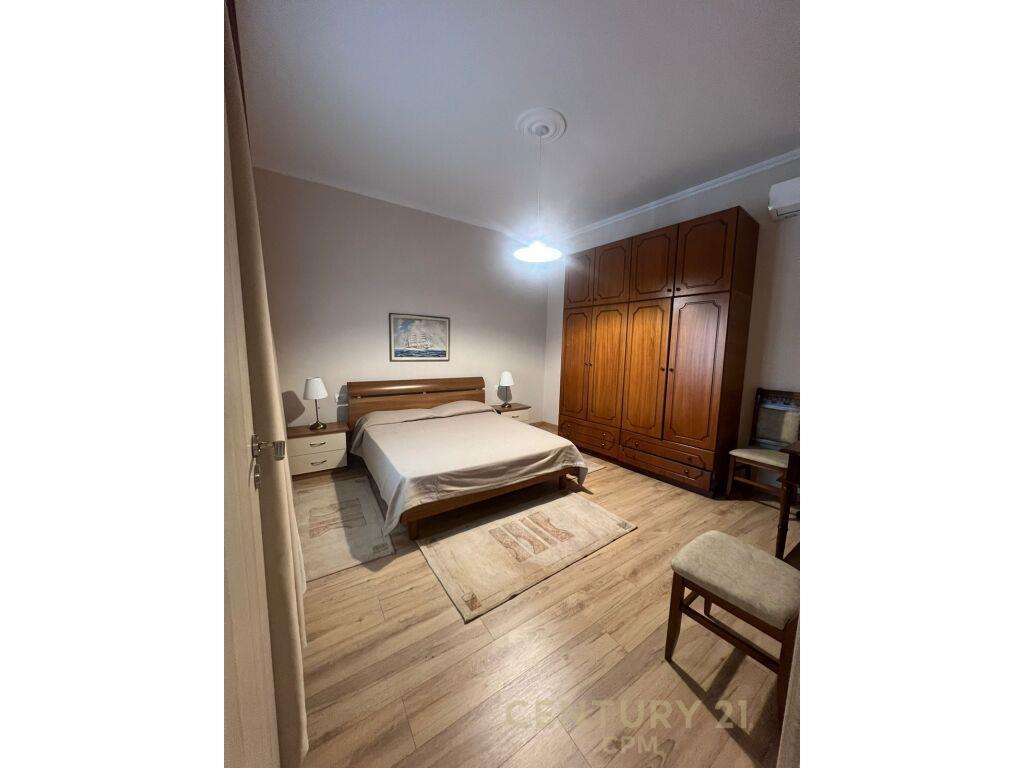 Shtepi private per qira 800 € smart100119