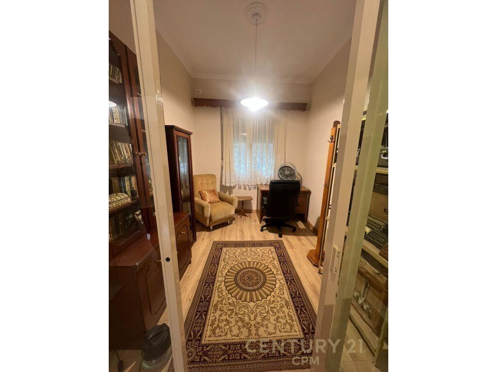 Shtepi private per qira 800 € smart100119