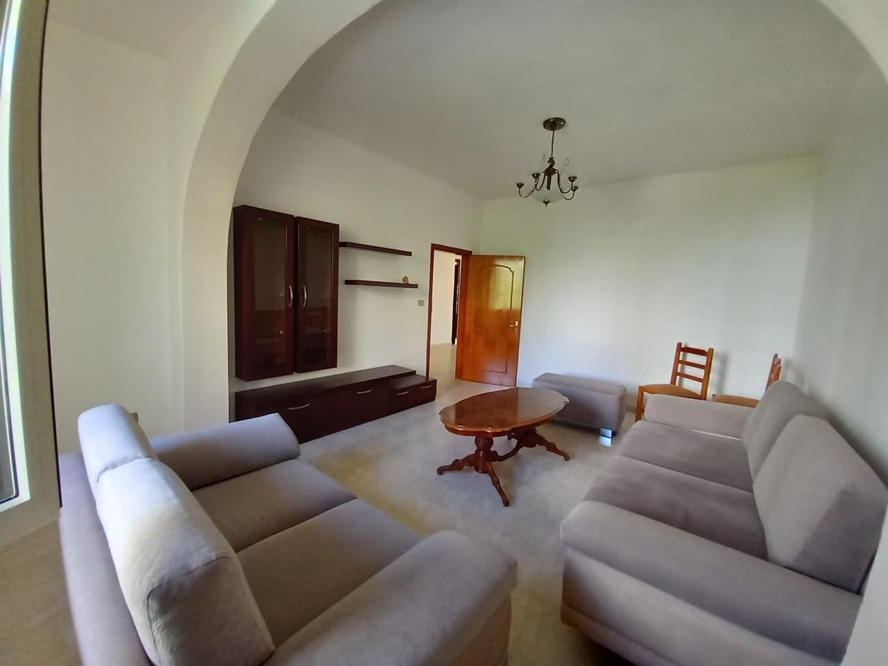 Qira, Shtepi Private 3+1,Pran Tregut Industrial , Durres.