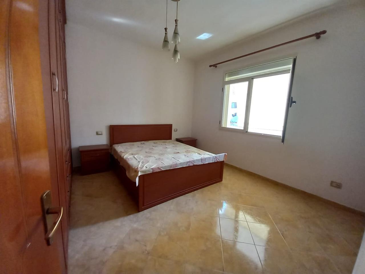 Qira, Shtepi Private 3+1,Pran Tregut Industrial , Durres.