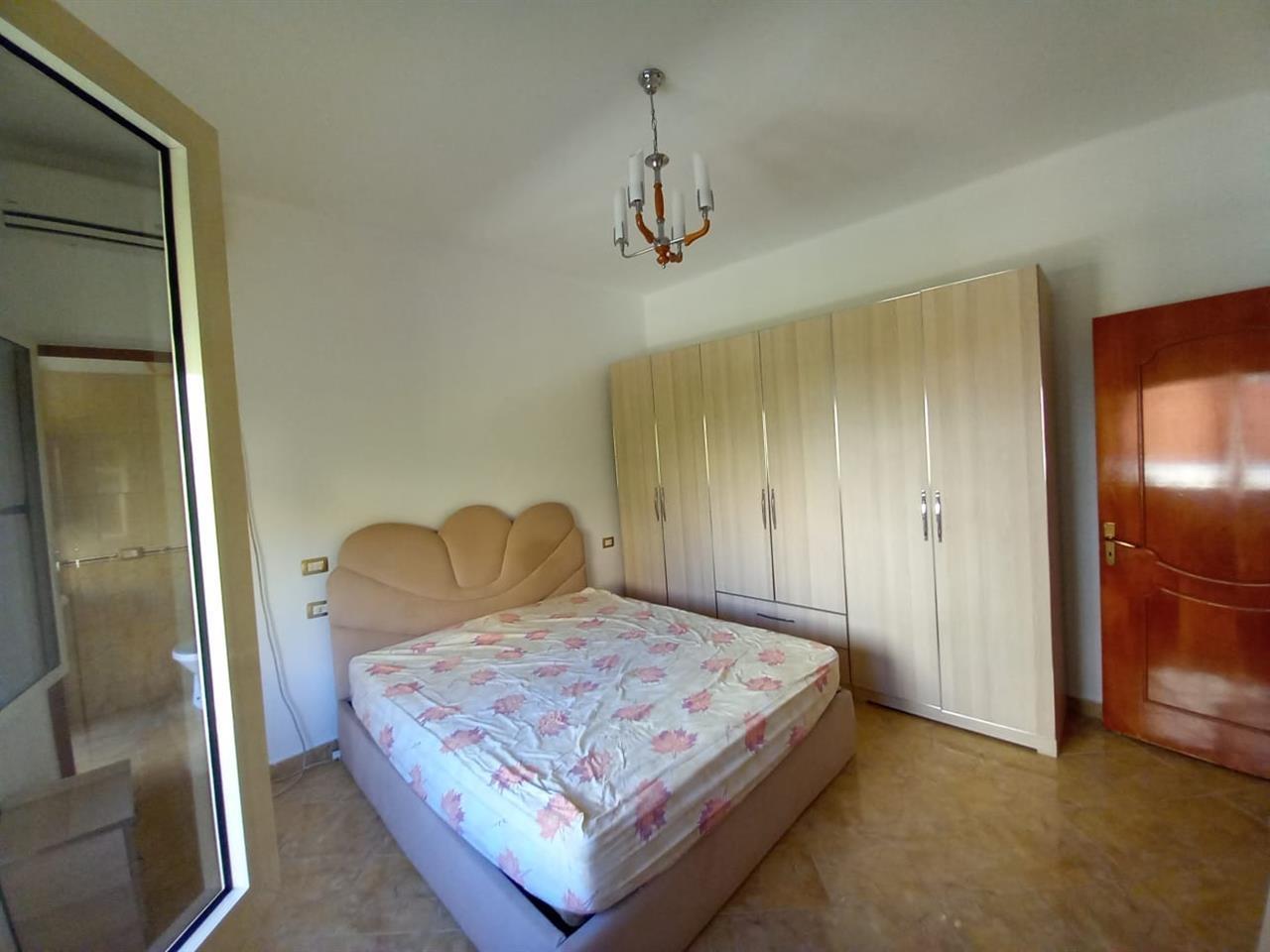 Qira, Shtepi Private 3+1,Pran Tregut Industrial , Durres.