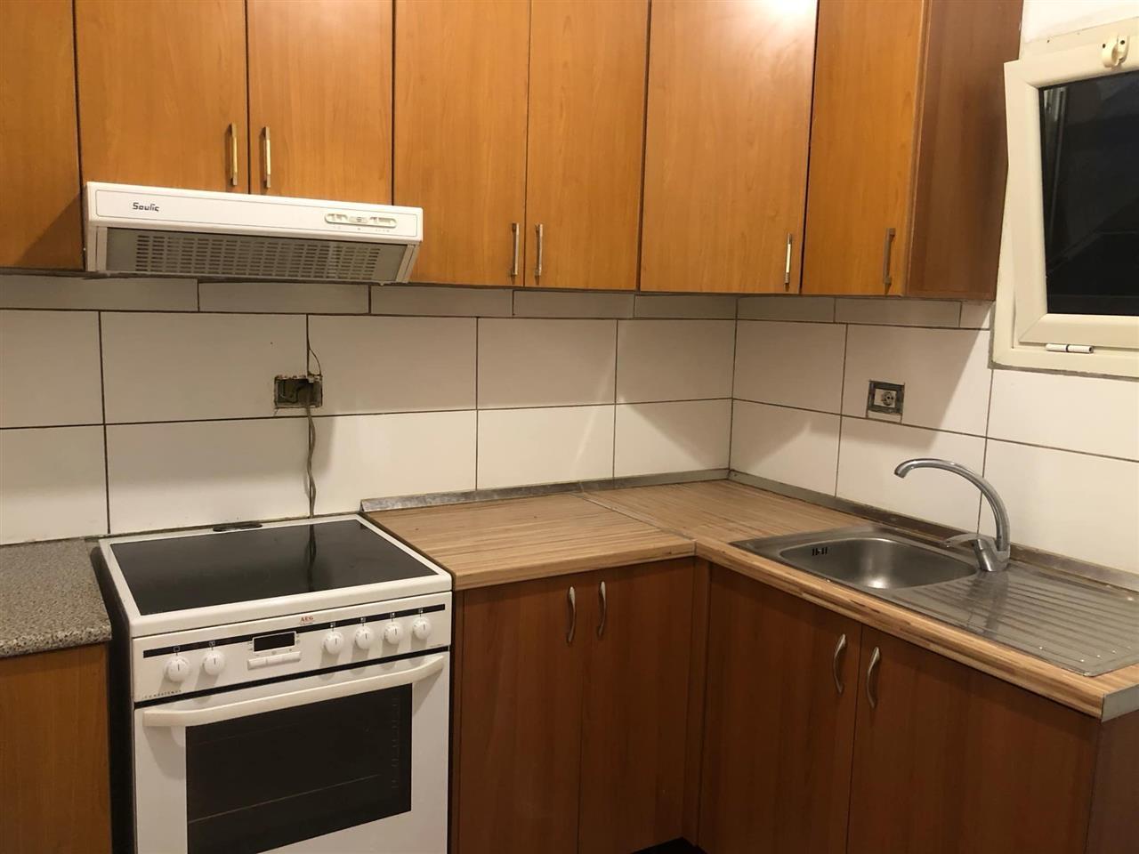 Jepet Hyrje 3+1 e mobiluar me qira