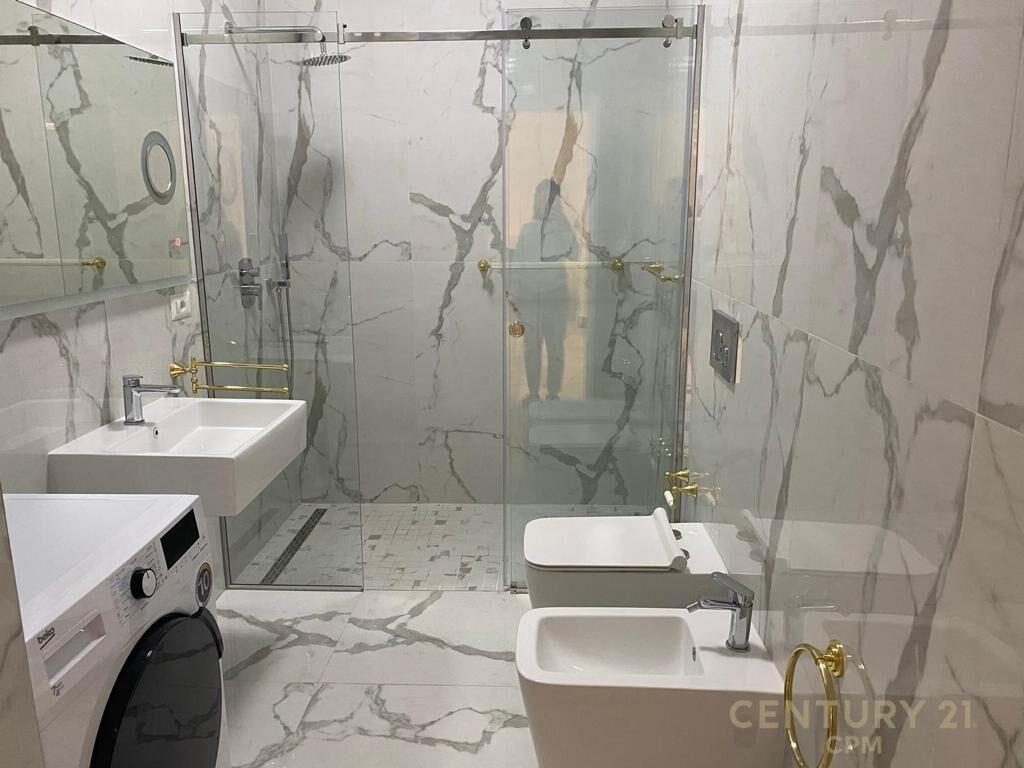 JAPIM ME QIRA APARTAMENT 1+1+POST 1,000 € bot100263