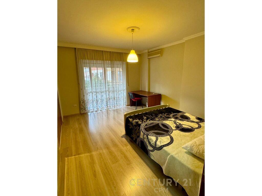 Jepet me Qira Apartament 2+1 800 € smart100148